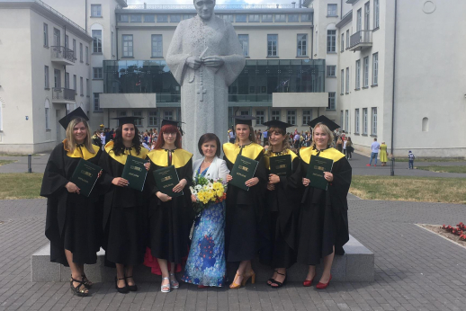 Tarptautinė patirtis ir du diplomai Tarptautinė patirtis ir du diplomai
