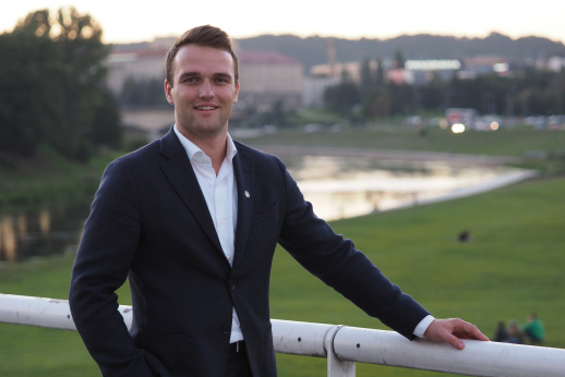 ISM alumnas Jonas Vadapalas: universitetas nutiesė mano karjeros tiltą