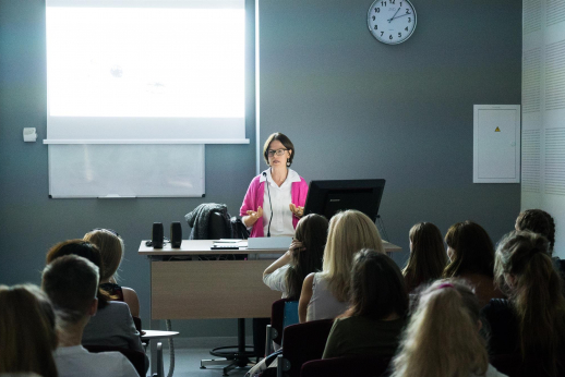 Tapti mokytojais nori vis daugiau jaunimo