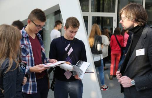 Tėvų vaidmuo studijų pasirinkimo etape: ar jis tikrai nėra svarbus?