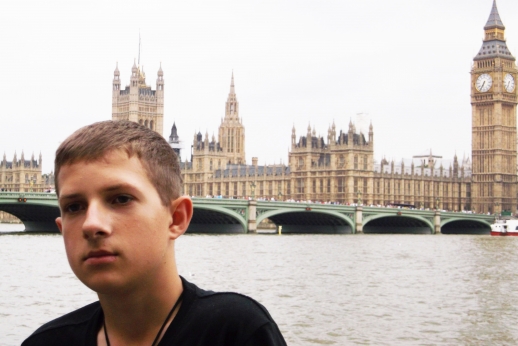 Kauno kolegijos konkurse moksleivis laimėjo kelionę į Londoną Kauno kolegijos konkurse moksleivis laimėjo kelionę į Londoną