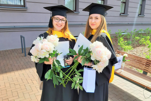 Šiaulių valstybinėje kolegijoje – diplomų įteikimo metas Šiaulių valstybinėje kolegijoje – diplomų įteikimo metas