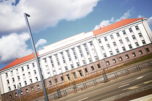 Šiaulių valstybinei kolegijai – verslo bendruomenės apdovanojimai Šiaulių valstybinei kolegijai – verslo bendruomenės apdovanojimai