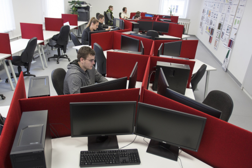 Studijų programos pokyčiai – atliepiant šiandienos ir rytdienos poreikius Studijų programos pokyčiai – atliepiant šiandienos ir rytdienos poreikius