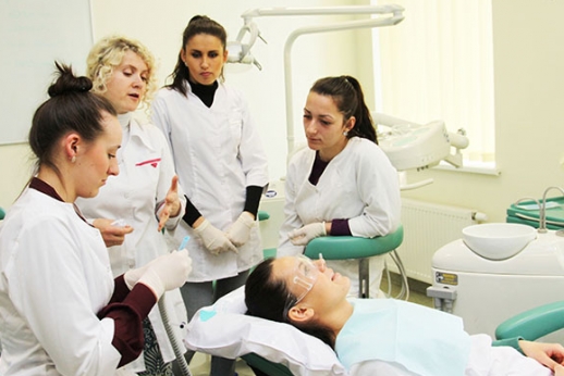 Pasaulinę burnos sveikatos dieną – nemokami Kauno kolegijos specialistų patarimai Pasaulinę burnos sveikatos dieną – nemokami Kauno kolegijos specialistų patarimai