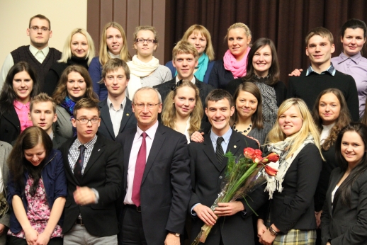 Pamiršk diplomą – rinkis ateitį Pamiršk diplomą – rinkis ateitį