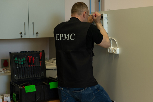 Kodėl verta mokytis EPMC - elektriko specialybės?
