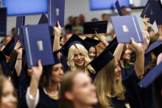 SMK naujiena: populiarėjanti studijų programa ir stipendijos pažangiausiems