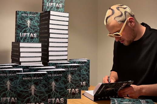 SMK alumni Simas Zokaitis ir jo fantastinis romanas 