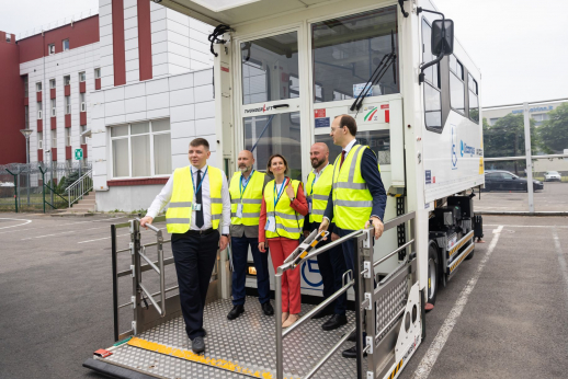 Dvi naujos profesijos augantiems oro uostų keleivių srautams aptarnauti