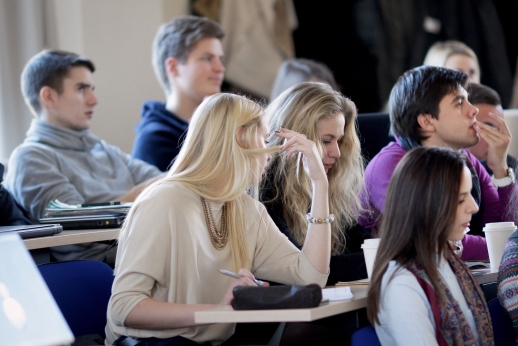 Studijos ir praktika JAV