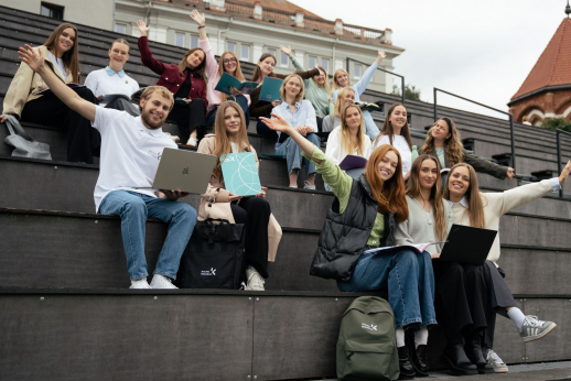 DI keičia profesijas: „ideaPoint“ kuria naują praktiką