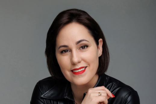 Panevėžio kolegijos ALUMNI Julija Stokienė Panevėžio kolegijos ALUMNI Julija Stokienė