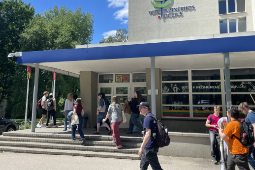 Chemijos egzaminu dvyliktokai užbaigė pagrindinę sesiją: buvo netikėtumų