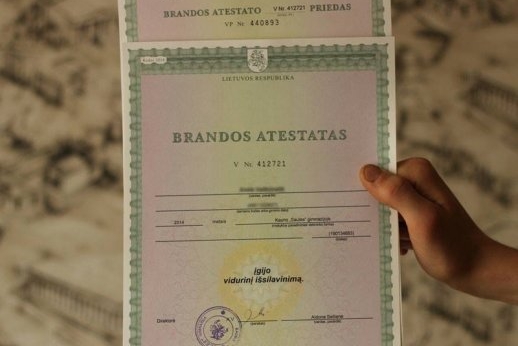 Ar jau įsikėlei savo brandos atestatą?