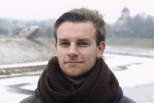 Derinti darbą ir studijas tikrai nelengva Derinti darbą ir studijas tikrai nelengva