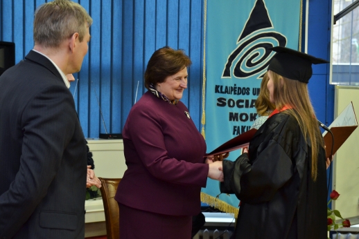 Iškilminga diplomų teikimo ceremonija Iškilminga diplomų teikimo ceremonija