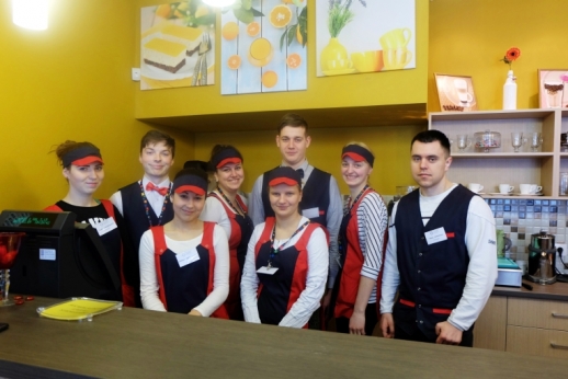 Prekybos įmonių vadybininko padėjėjas Prekybos įmonių vadybininko padėjėjas