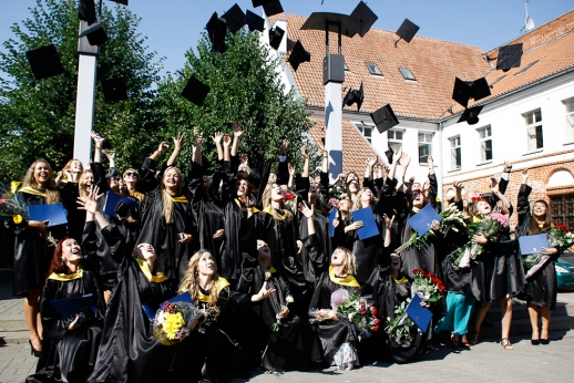 VU diplomai - 568 KHF absolventams VU diplomai - 568 KHF absolventams
