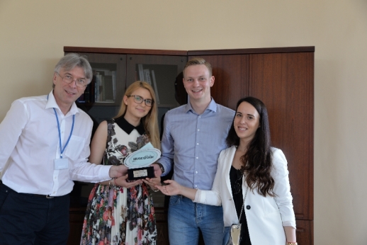 ISM studentai laimėjo L'Oreal organizuotą konkursą