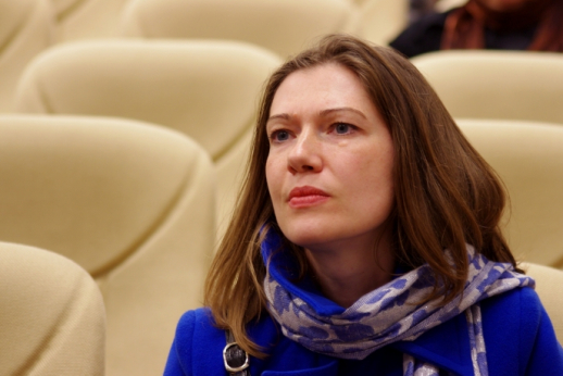 LEU viešės prozininkė Laura Sintija Černiauskaitė LEU viešės prozininkė Laura Sintija Černiauskaitė