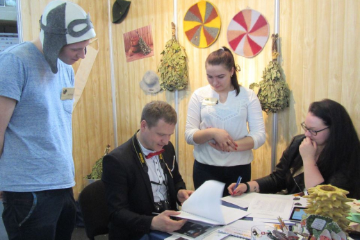 Geriausia vadybininkė studijuoja Utenos kolegijoje Geriausia vadybininkė studijuoja Utenos kolegijoje