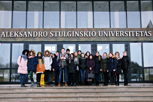Universitete svečiavosi ASU klasė