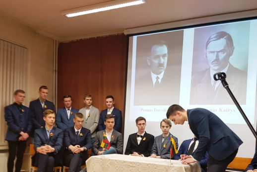 „Istorijos kelias… tulpėmis sužydęs“ „Istorijos kelias… tulpėmis sužydęs“