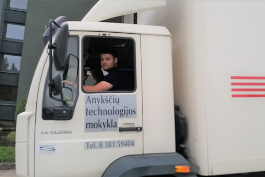 Motorinių transporto priemonių kroviniams vežti vairuotojo Motorinių transporto priemonių kroviniams vežti vairuotojo