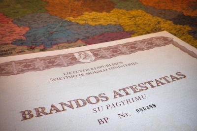 atestatas_su_pagyrimu_400