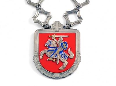 konstitucinio_teismo_teisejo_zenklas_400